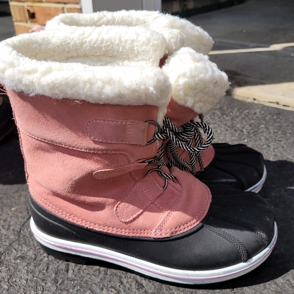 Short ankle girls snow boots size 3 - Picture 2 of 4
